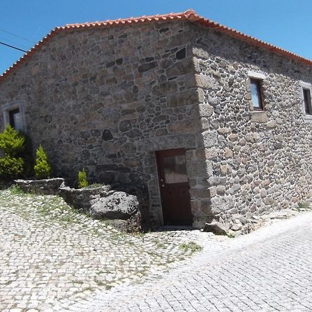 Casa Do Pelourinho Villa Rebordainhos Екстериор снимка